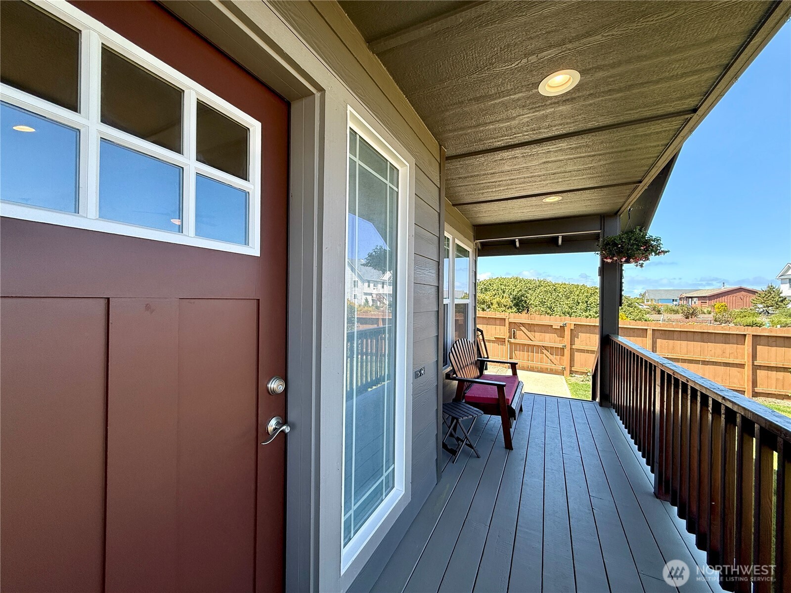 1233 Camero Loop SW