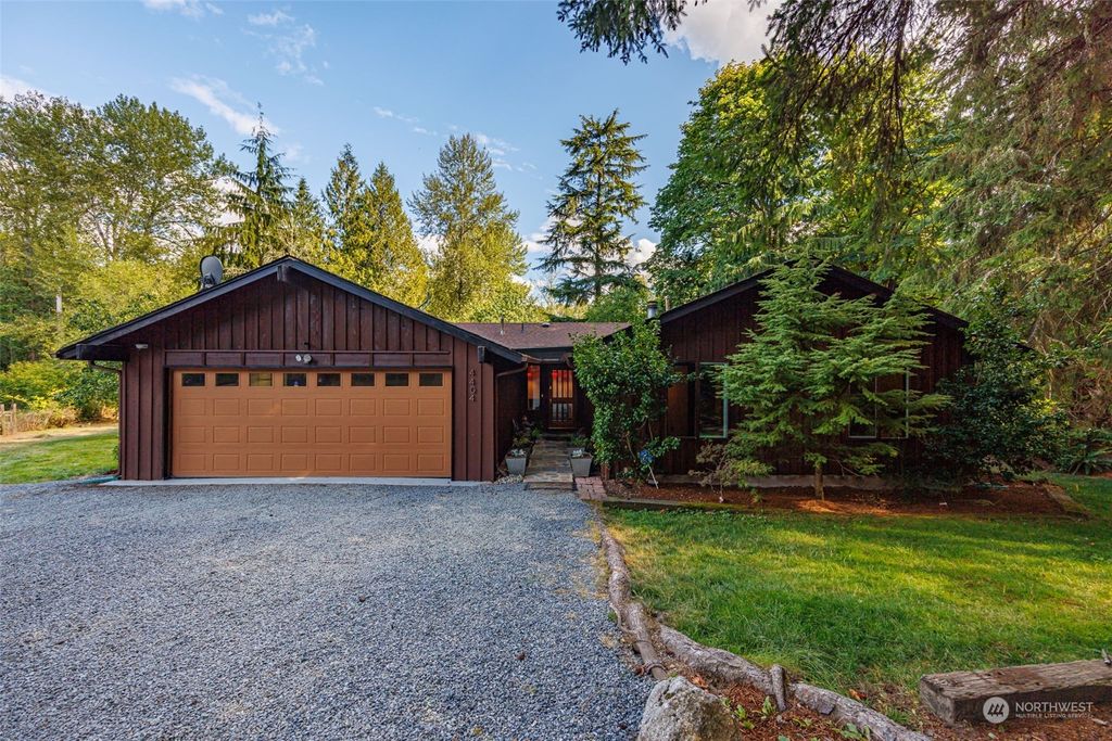 Photo of 4404 272nd Avenue NE, Redmond, WA 98053 (MLS # 2153724)