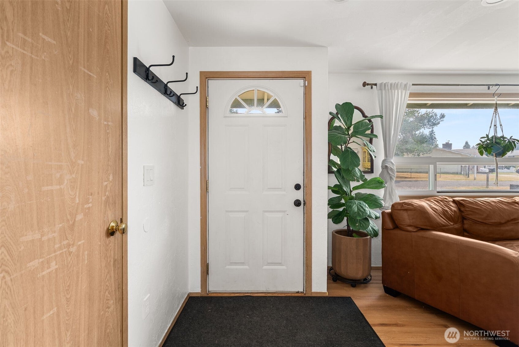 310 E Cedarcrest Court