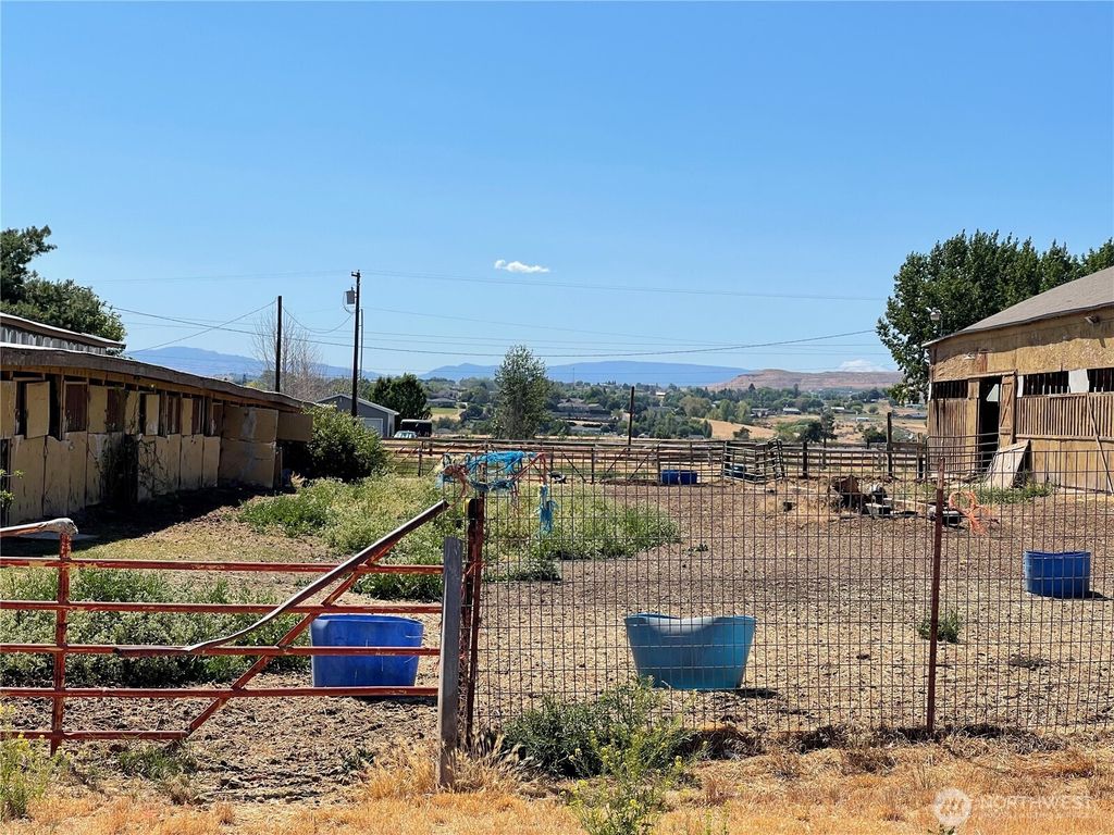 listing image 9360752194915913914