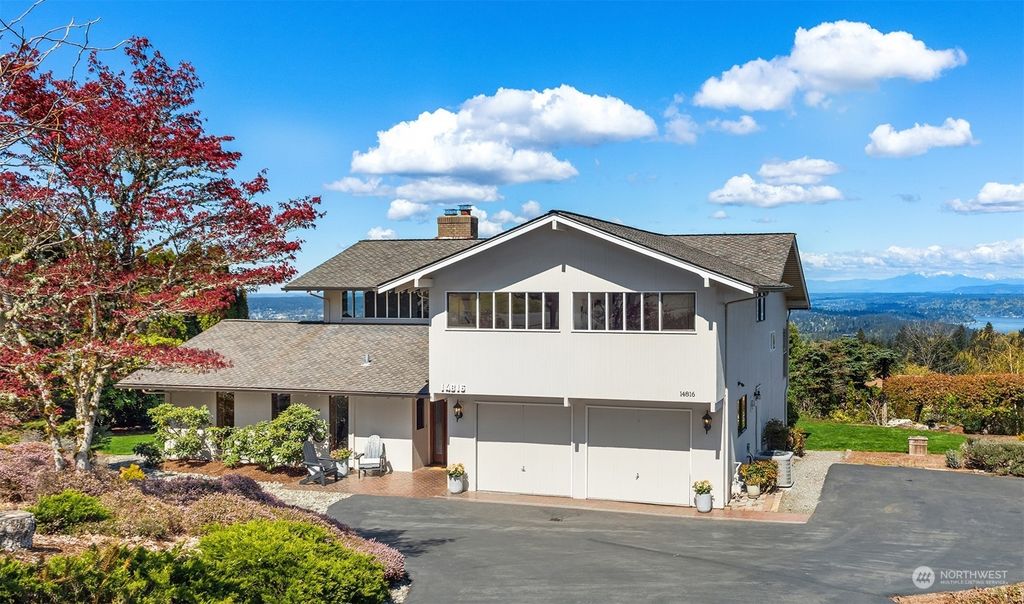 Photo of 14816 SE 51st Street, Bellevue, WA 98006 (MLS # 2225317)