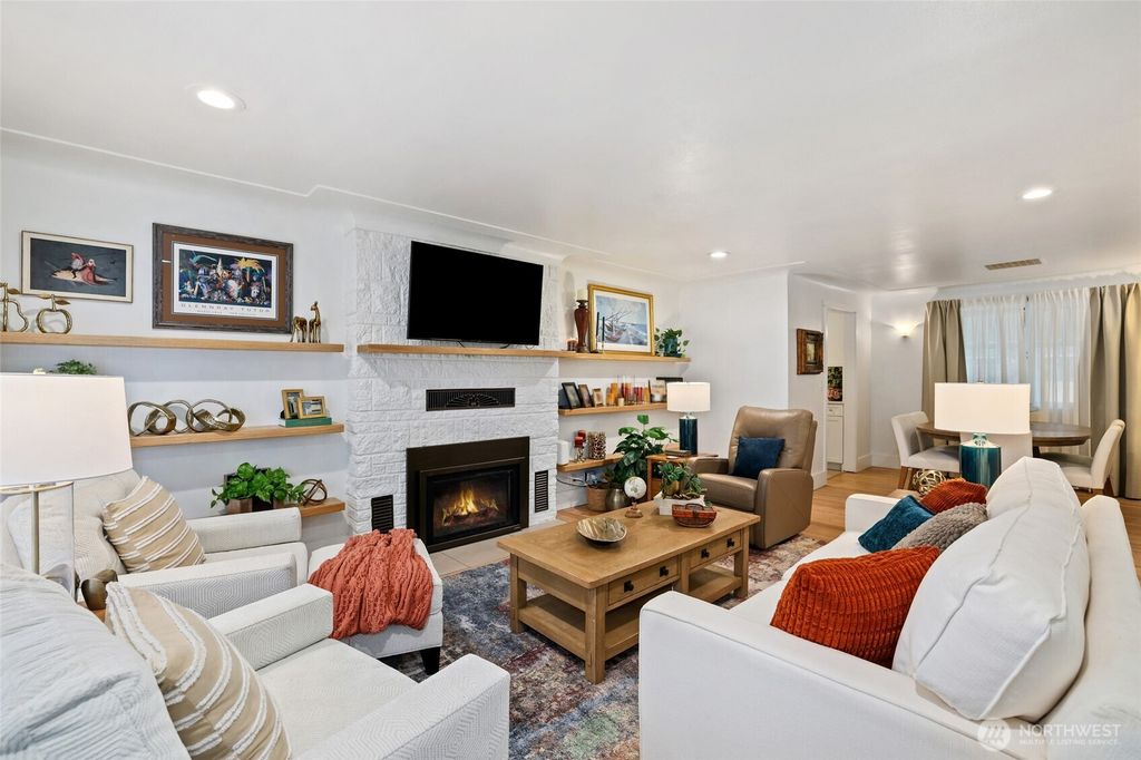 Photo of 1215 Stillwell Street NE, Olympia, WA 98516 (MLS # 2459067)