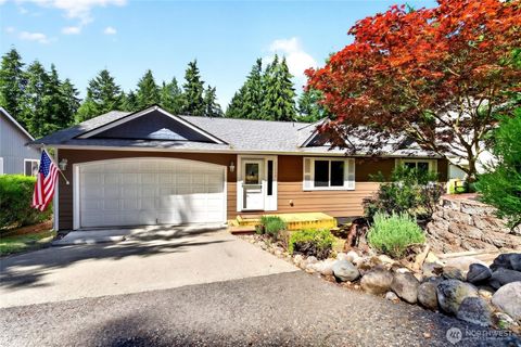 Photo of 17939 Upland Drive SE, Yelm, WA 98597 (MLS # 2533111)