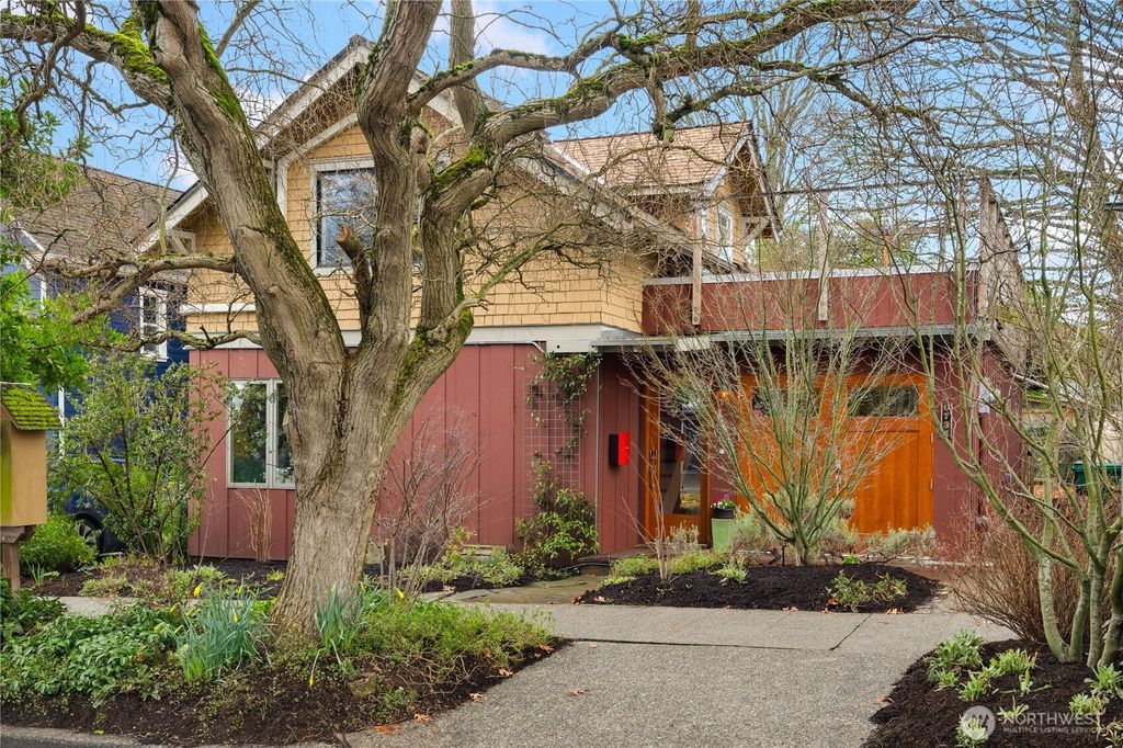 Photo of 6731 19th Avenue NW, Seattle, WA 98117 (MLS # 2339951)