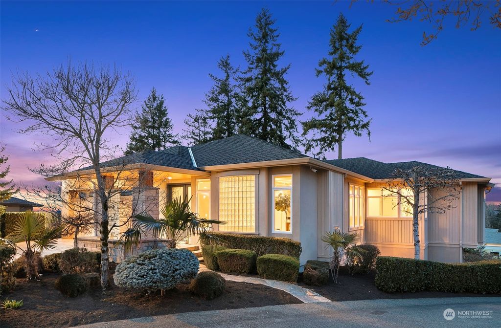 Photo of 7303 117th Place SE, Newcastle, WA 98056 (MLS # 2209012)
