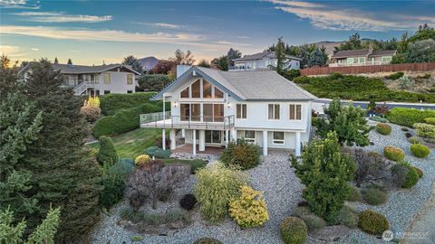 Photo of 156 Heather Lane, Wenatchee, WA 98801 (MLS # 2422520) Photo of 156 Heather Lane, Wenatchee, WA 98801 (MLS # 2422520)