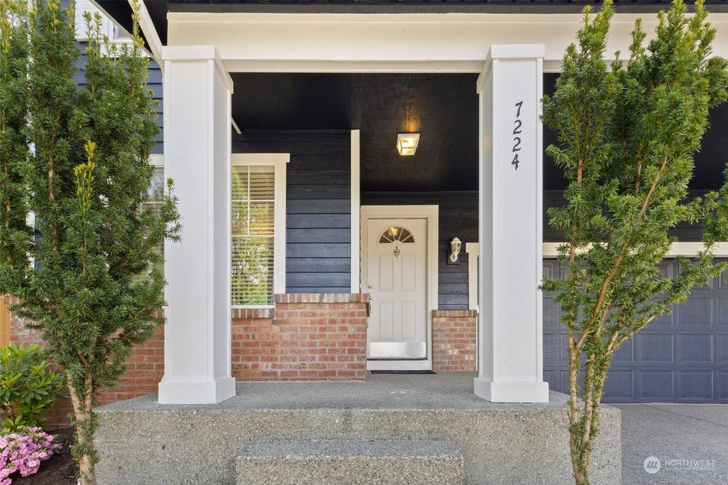 Photo of 7224 Silent Creek Avenue SE, Snoqualmie, WA 98065 (MLS # 2237774)