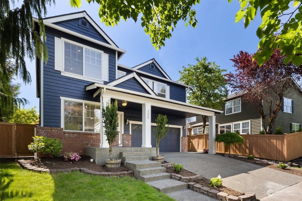 Photo of 7224 Silent Creek Avenue SE, Snoqualmie, WA 98065 (MLS # 2237774)