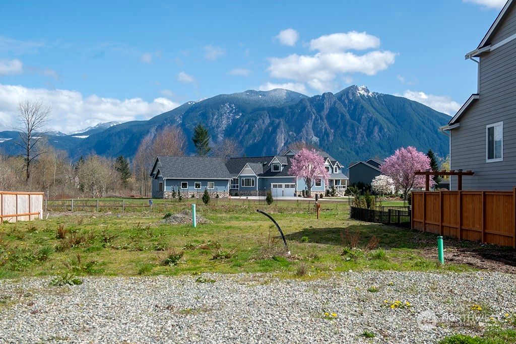 Photo of 8904 384th Avenue SE, Snoqualmie, WA 98065 (MLS # 2032726)
