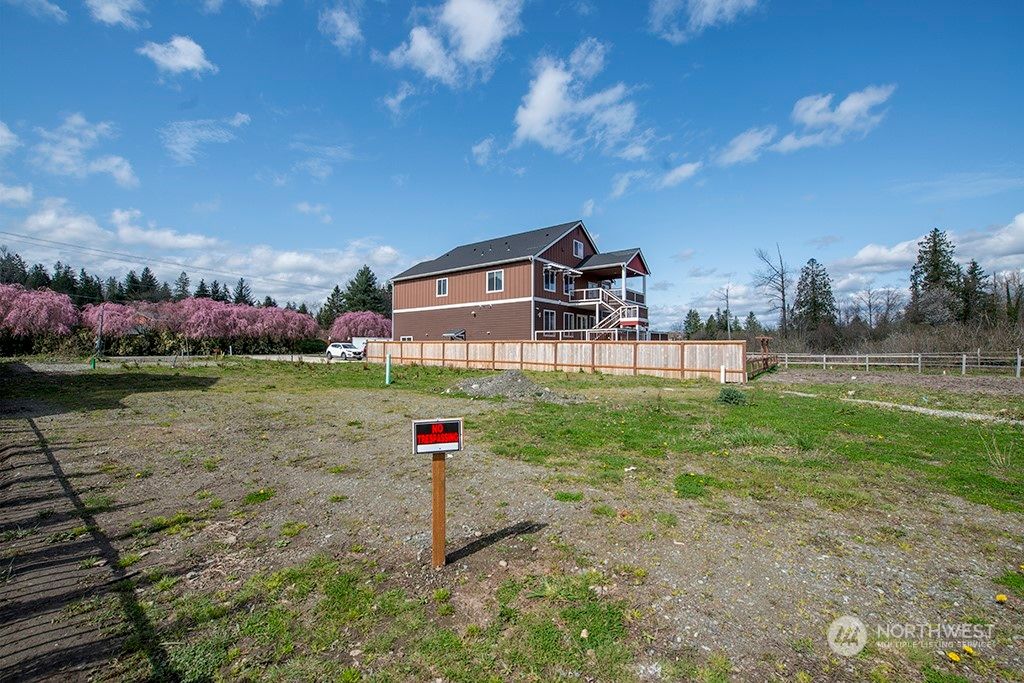 Photo of 8904 384th Avenue SE, Snoqualmie, WA 98065 (MLS # 2032726)