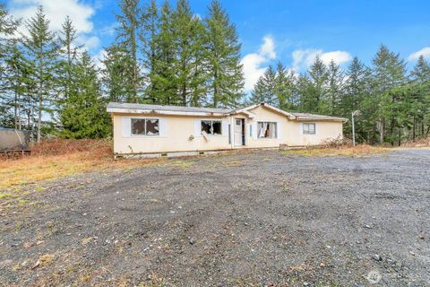 13737 273rd Avenue E Buckley WA 98321