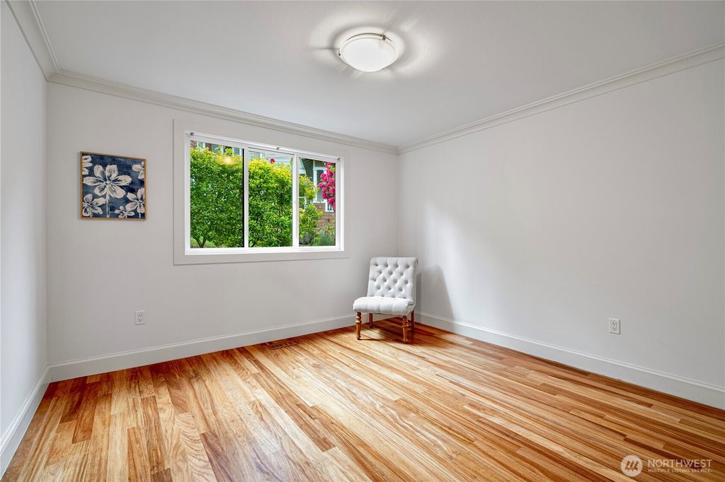 listing image 9367752538195366563