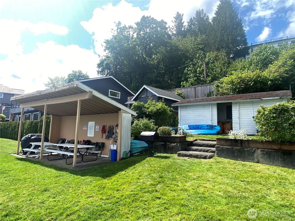 listing image 9360354322807777313