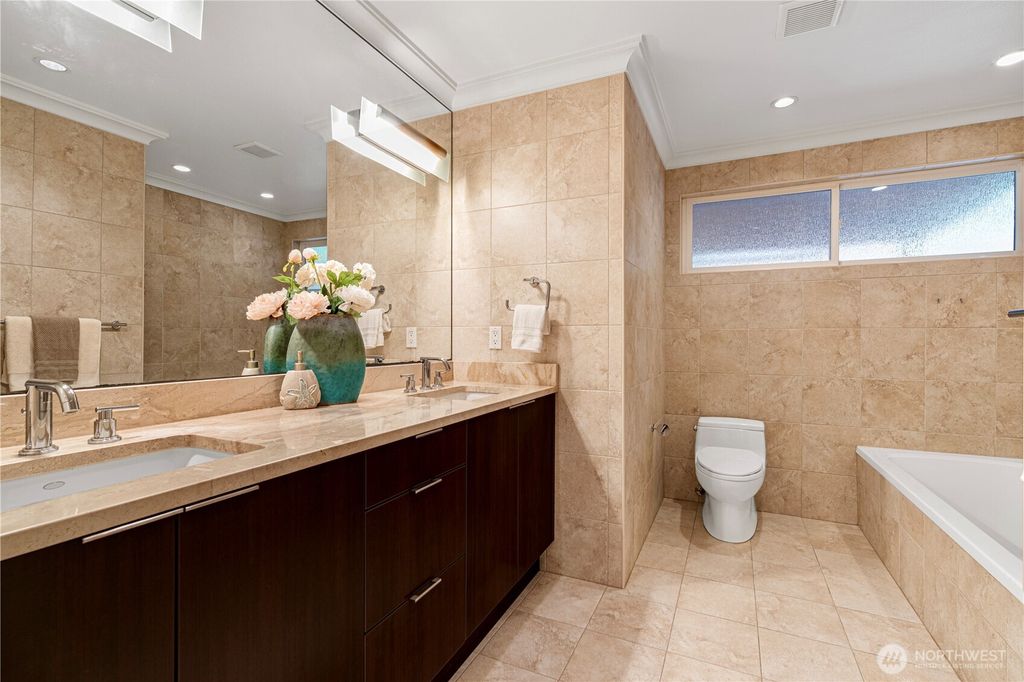 listing image 9369154938269939328
