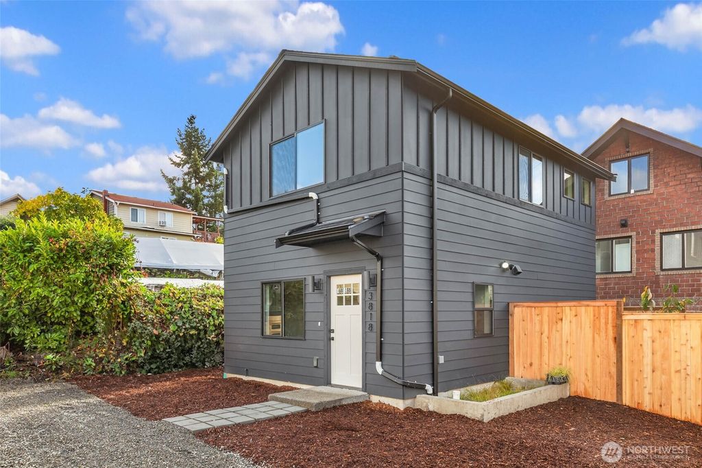 Photo of 3818 S Eddy St St, Seattle, WA 98118 (MLS # 2464009)