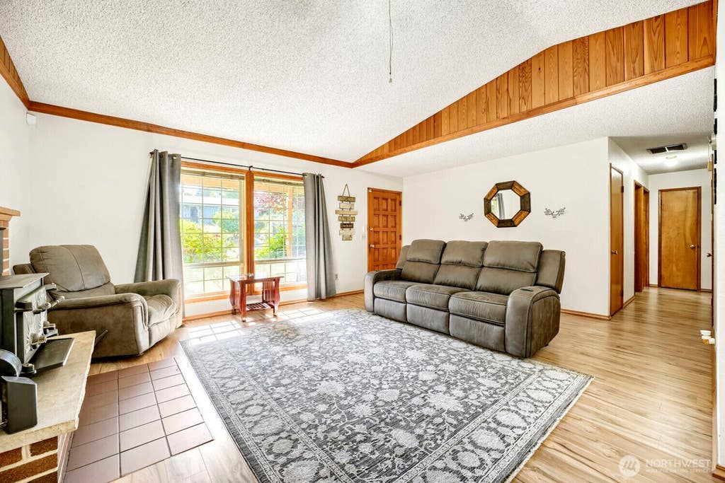 Photo of 29311 33rd Avenue S, Auburn, WA 98001 (MLS # 2561437)