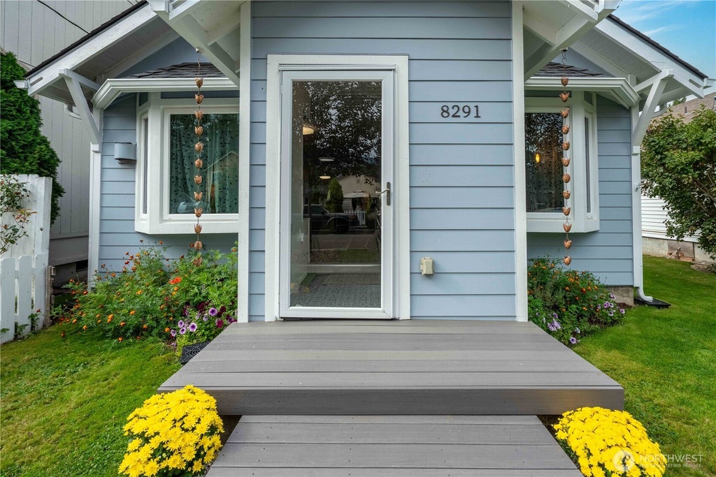 Photo of 8291 Doone Avenue SE, Snoqualmie, WA 98065 (MLS # 2587695)