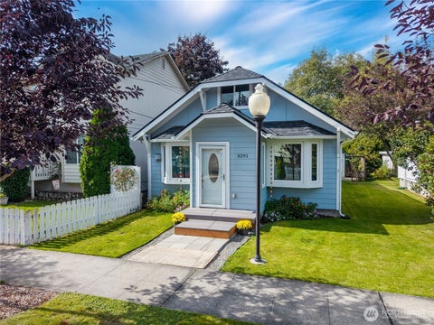 Photo of 8291 Doone Avenue SE, Snoqualmie, WA 98065 (MLS # 2587695)