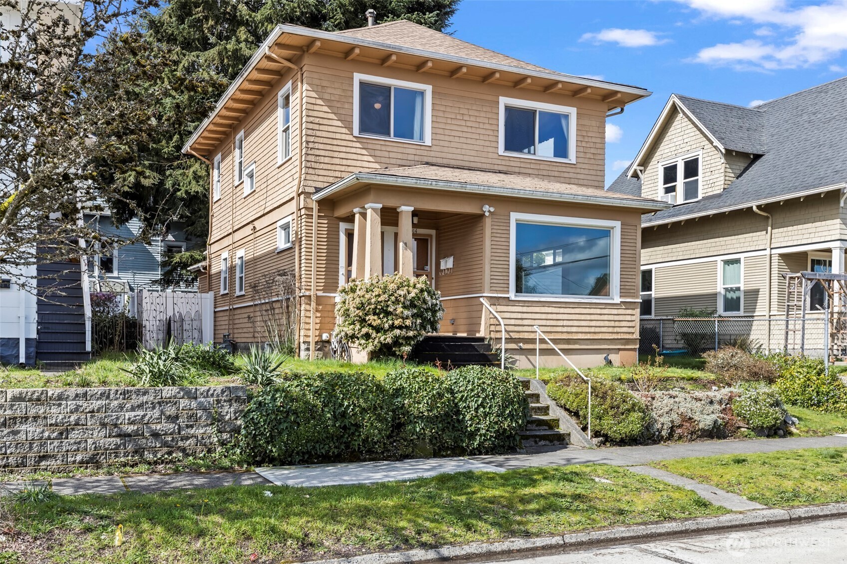 1014 1014 1/2   So. Lawrence Street