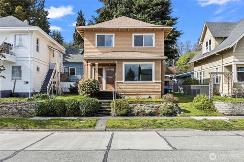 1014 1014 1/2 So. Lawrence Street Tacoma WA 98405