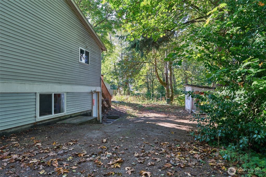 Photo of 17825 118TH Avenue SE, Renton, WA 98058 (MLS # 2442502)