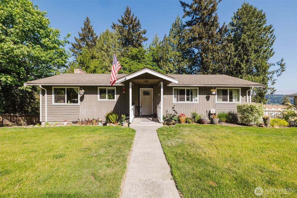 Photo of 7530 Navajo Trail NE, Bremerton, WA 98311 (MLS # 2518534)