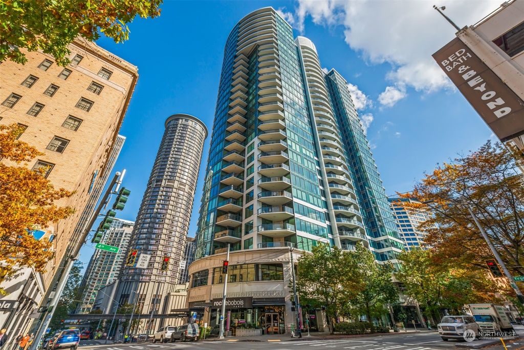 Photo of 1920 4th Avenue #1012, Seattle, WA 98101 (MLS # 2306087)