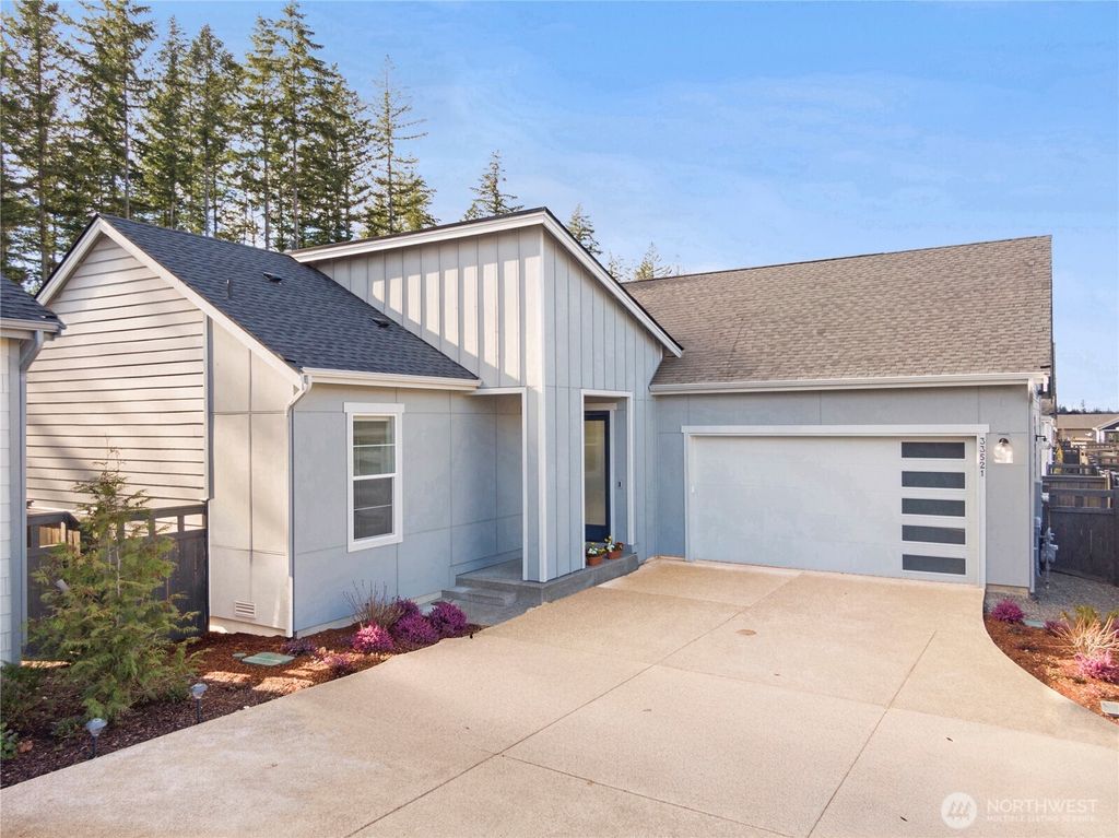 Photo of 33521 Douglas Avenue SE, Black Diamond, WA 98010 (MLS # 2343497)