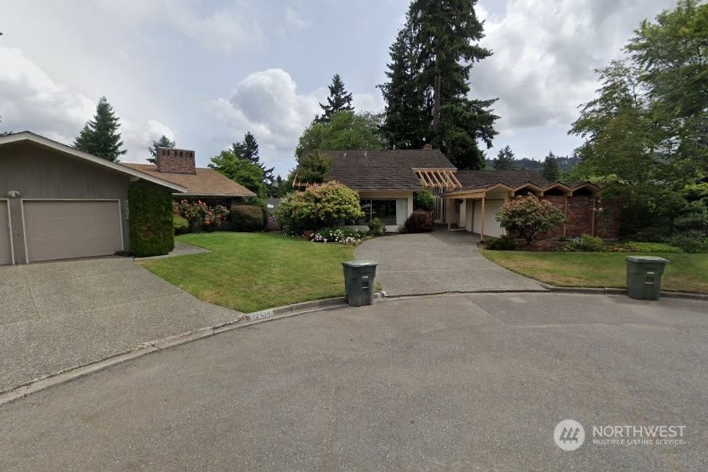 Photo of 12520 SE 50th Place, Bellevue, WA 98006 (MLS # 2320337)
