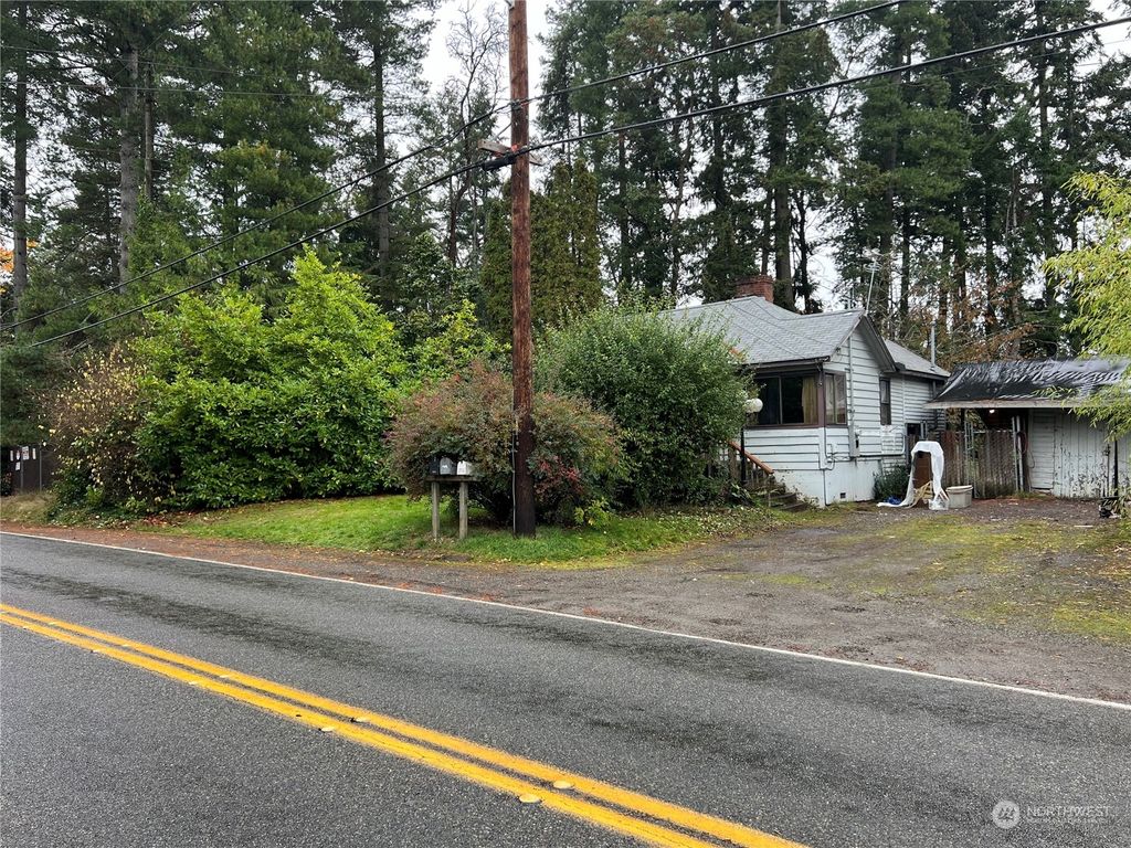 Photo of 1710 NE 175th Street, Shoreline, WA 98155 (MLS # 2301084)