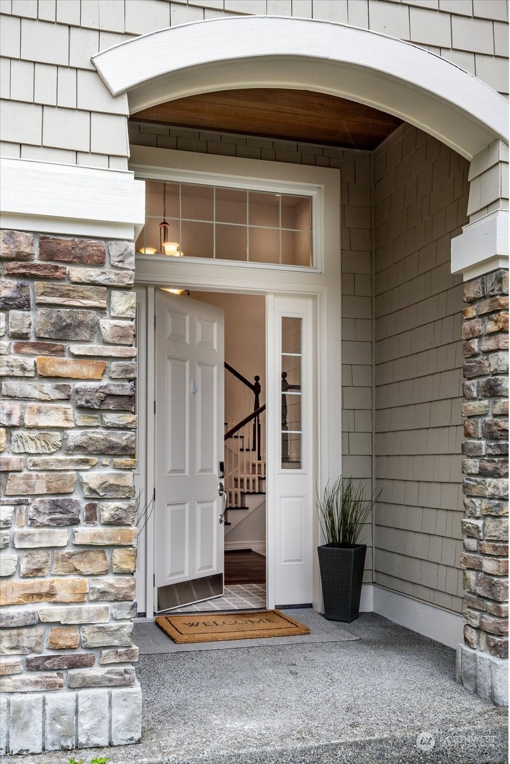 Photo of 2829 277th Terrace SE, Sammamish, WA 98075 (MLS # 2230563)