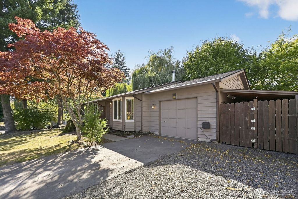Photo of 328 101st Ave Se Ave, Lake Stevens, WA 98258 (MLS # 2434059)