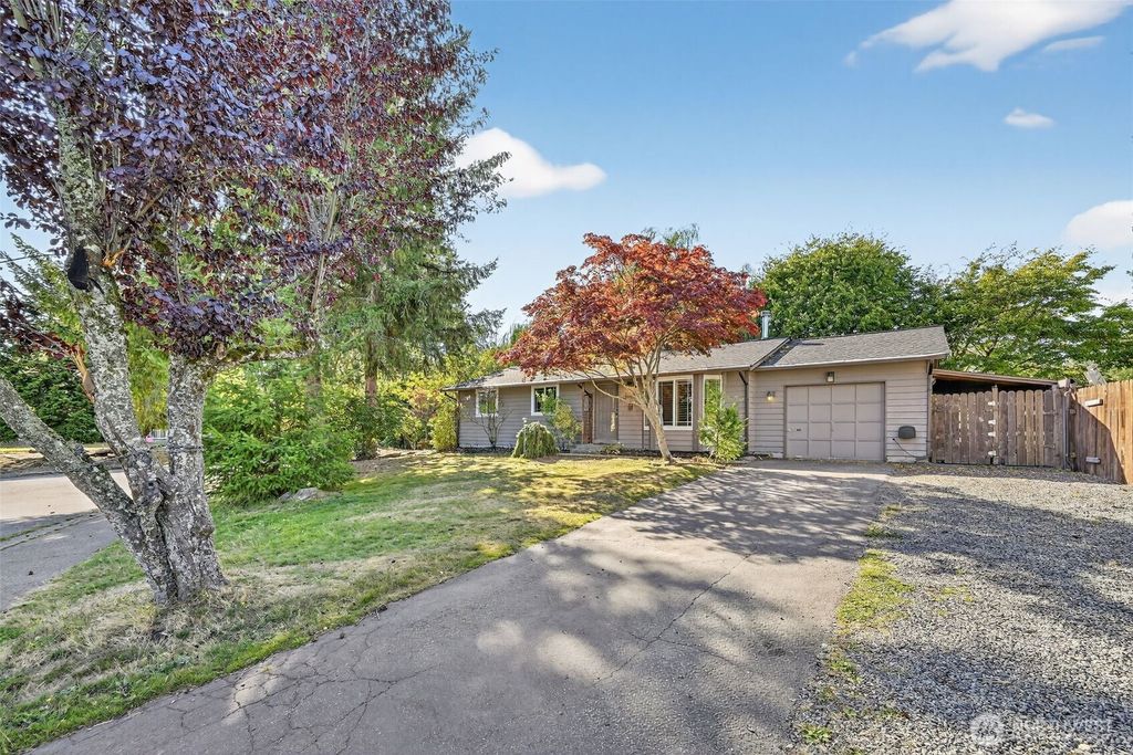Photo of 328 101st Ave Se Ave, Lake Stevens, WA 98258 (MLS # 2434059)