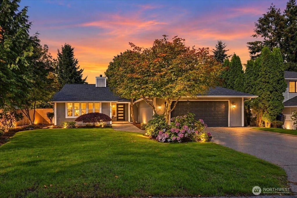 Photo of 5512 75th Avenue Ct W, University Place, WA 98467 (MLS # 2584720)