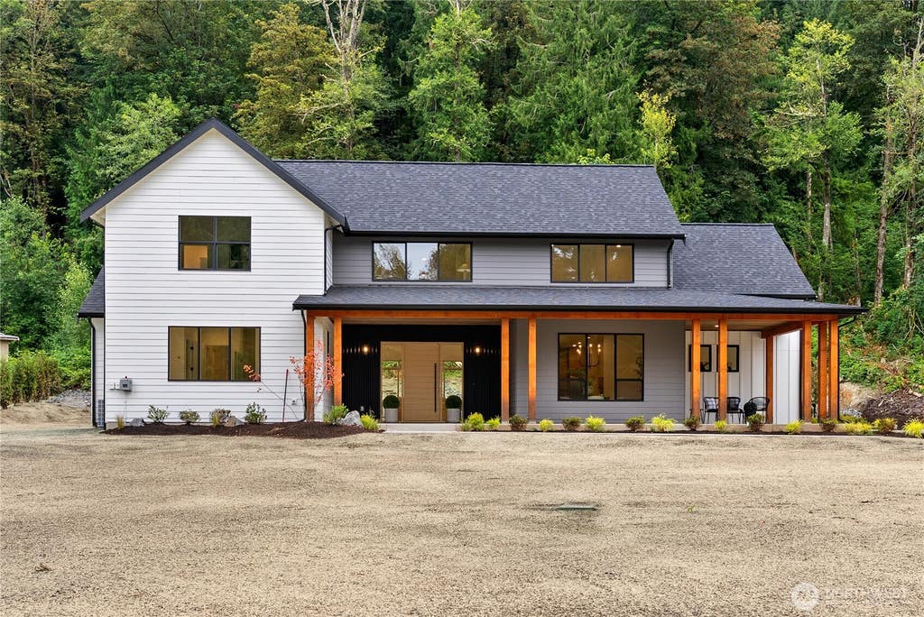 Photo of 40440 306th Avenue SE, Enumclaw, WA 98022 (MLS # 2556815)