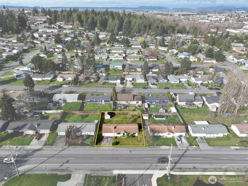 Photo of 1031 N Laventure Road, Mount Vernon, WA 98273 (MLS # 2488403)