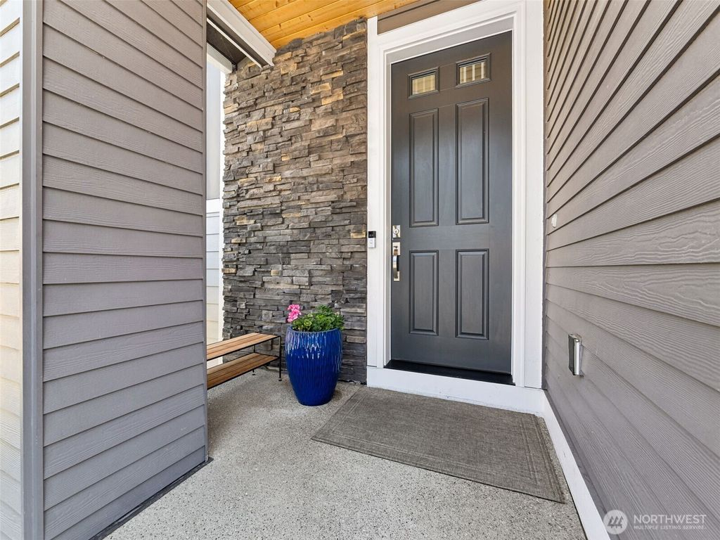 Photo of 19622 10th Place S, Des Moines, WA 98148 (MLS # 2408342)