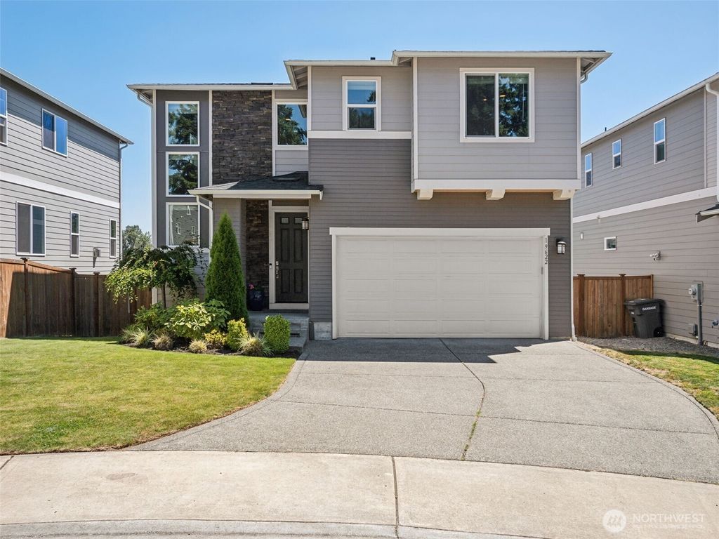 Photo of 19622 10th Place S, Des Moines, WA 98148 (MLS # 2408342)