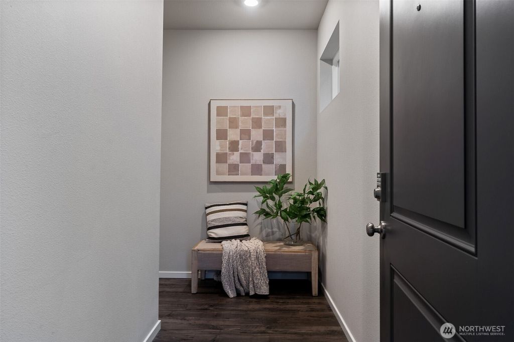 Photo of 207 17th Drive, Snohomish, WA 98290 (MLS # 2514410)