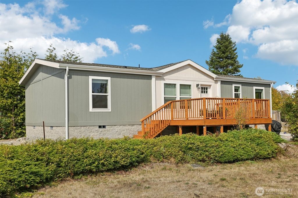 Photo of 4604 Yorkshire Drive, Anacortes, WA 98221 (MLS # 2500066)