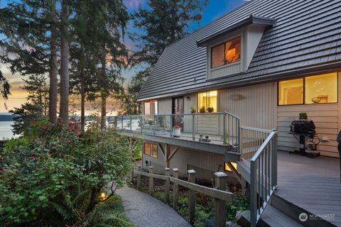 A home in Camano Island