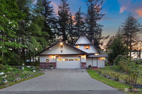 A home in Camano Island