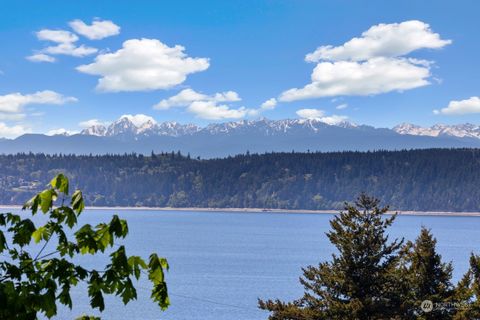 A home in Camano Island