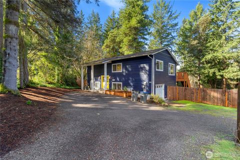 Photo of 2507 Rocky Point Road NW, Bremerton, WA 98312 (MLS # 2331332)