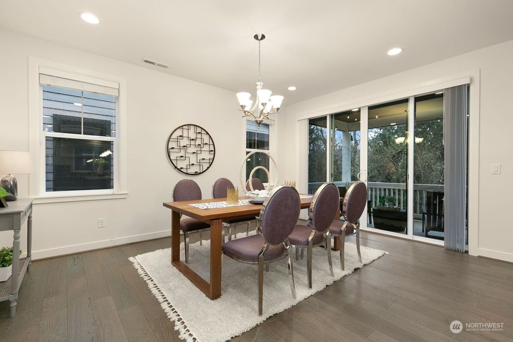 Photo of 1025 Pine Crest Circle NE, Issaquah, WA 98029 (MLS # 2183721)