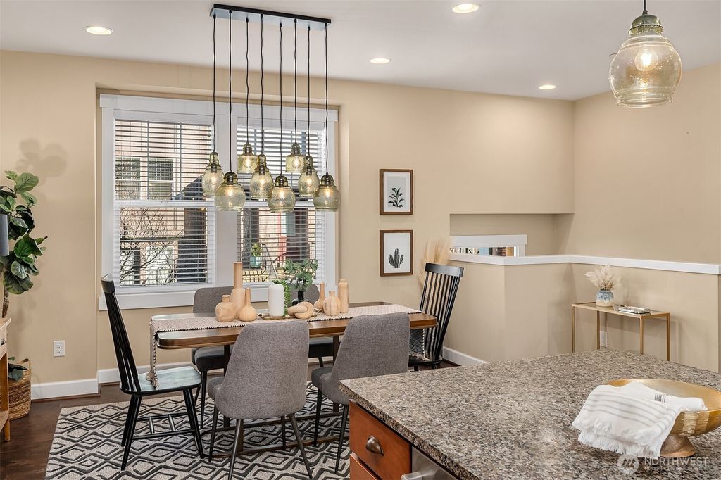 Photo of 1309 Brooklyn Walk Walk NE #18.3, Issaquah, WA 98029 (MLS # 2332895)