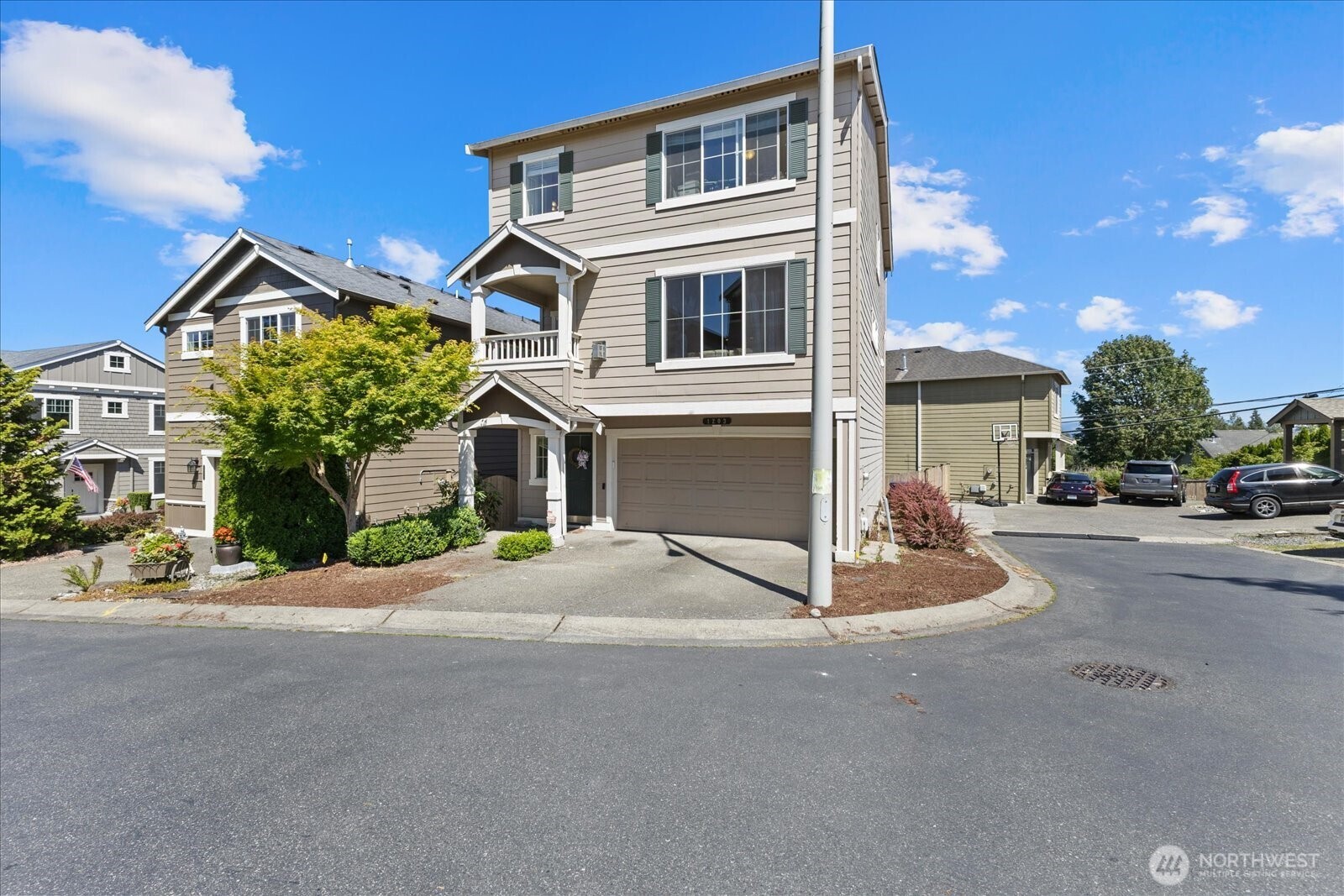 1203 93rd Drive NE