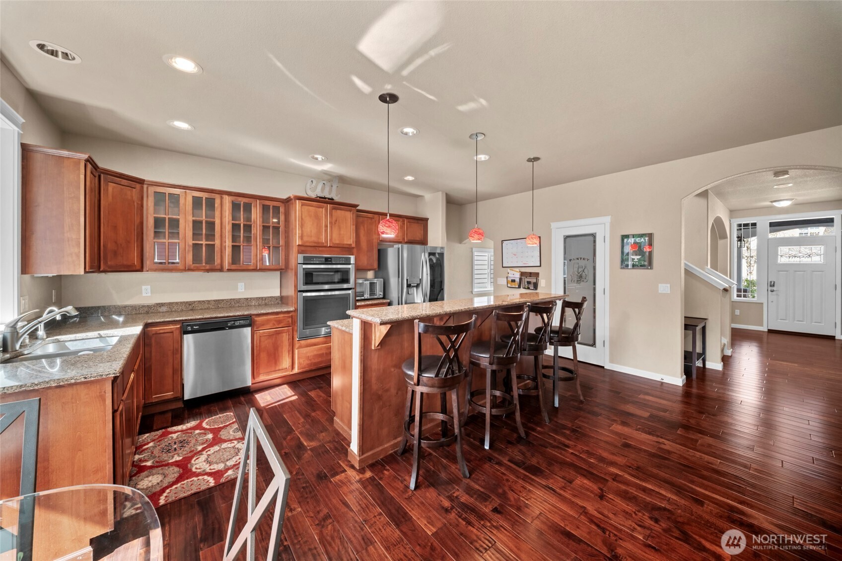 2211 Lakewood Drive SE