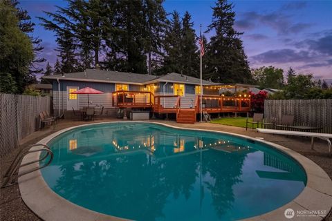 Photo of 11224 74th Avenue E, Puyallup, WA 98373 (MLS # 2527702)