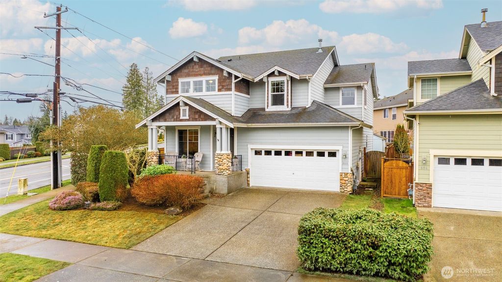 Photo of 800 201st Street SW, Lynnwood, WA 98036 (MLS # 2338378)
